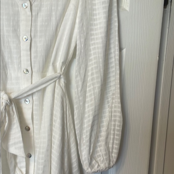 ABSOLUTELY adorable Lulu's White Babydoll Dress with Bishop Sleeves NEW - Picture 6 of 9